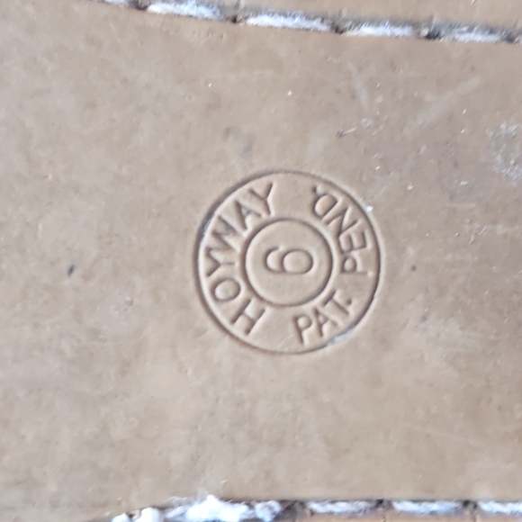 Saltwater Sandals - Picture 3 of 4